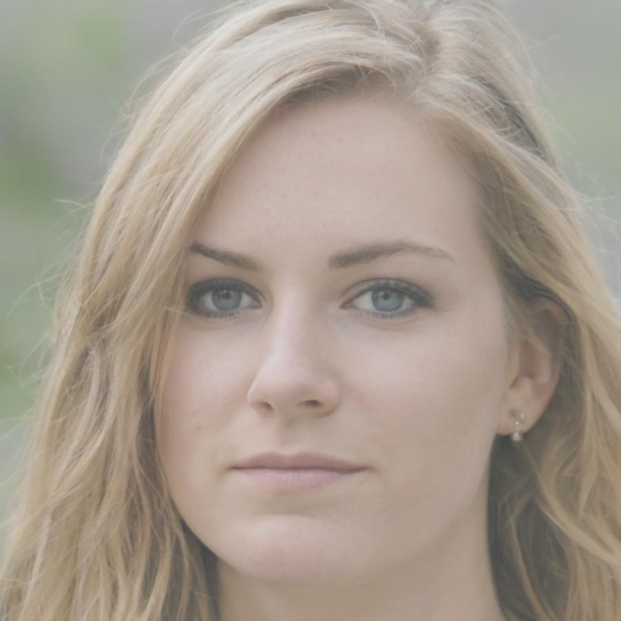 Selin Özkan - Satın Alma Uzmanı